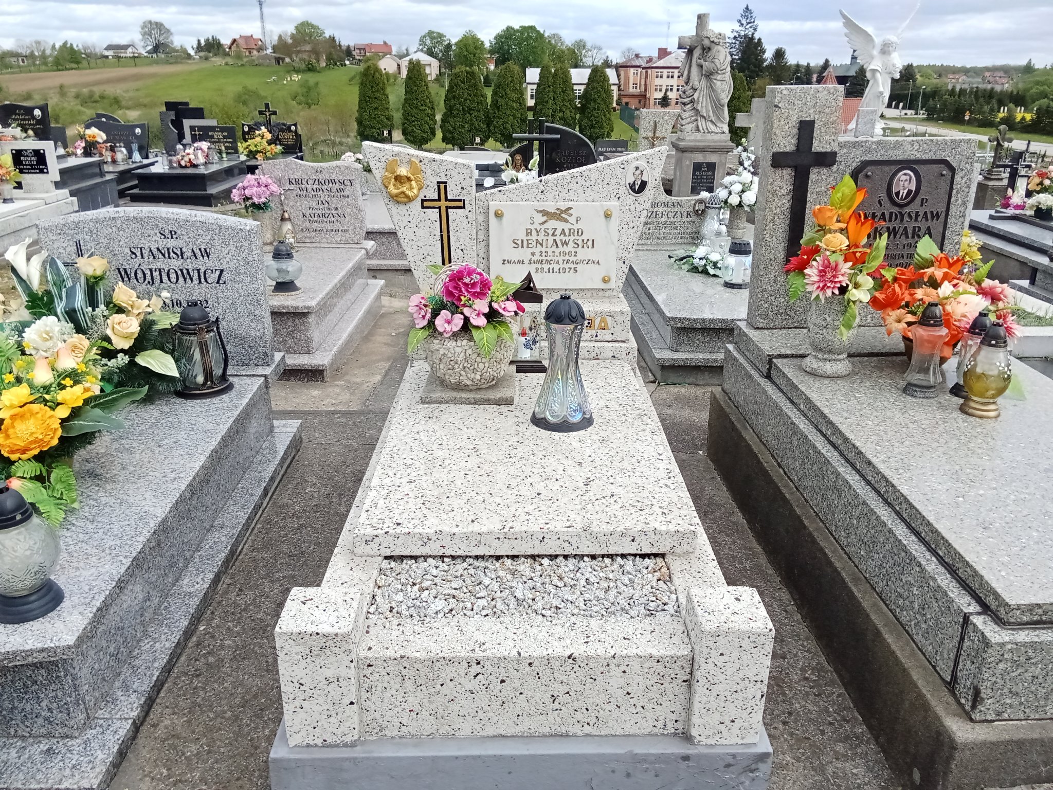 Grób Ryszard Sieniawski