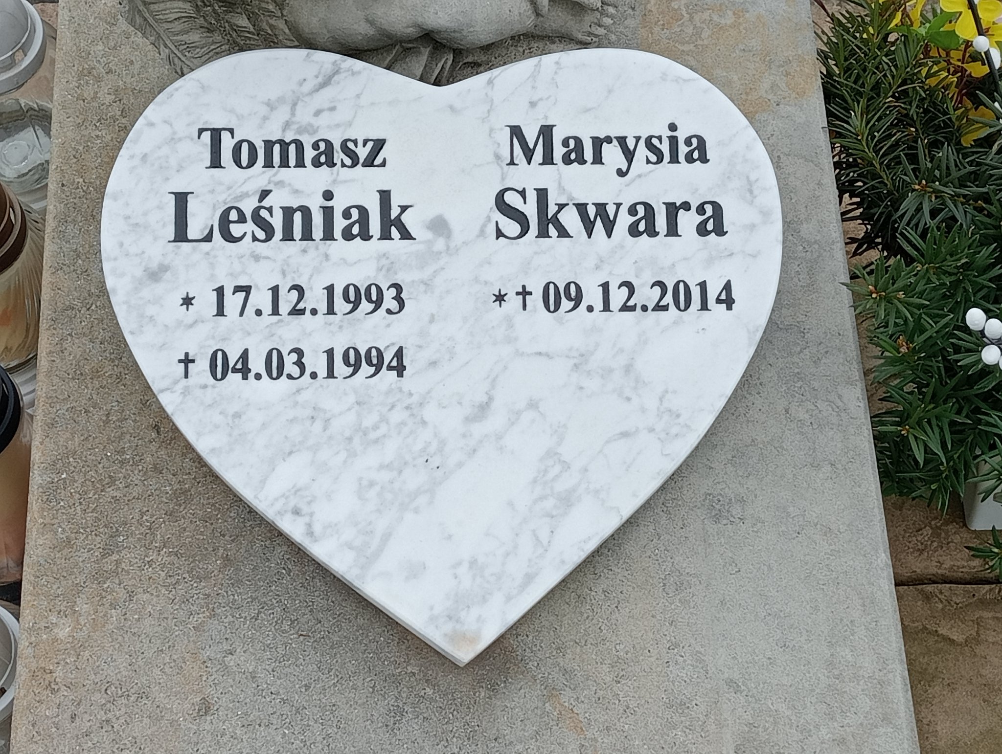 Tomasz Leśniak 1993 Miejsce Piastowe - Grobonet - Wyszukiwarka osób pochowanych