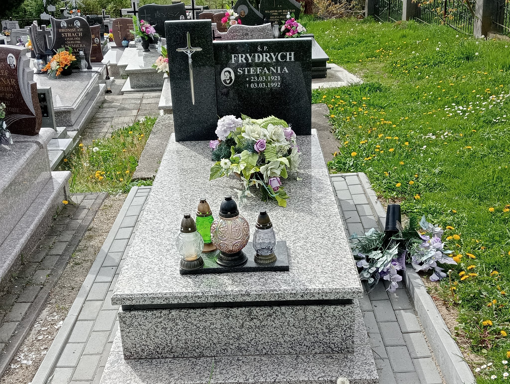 Grób Stefania Frydrych